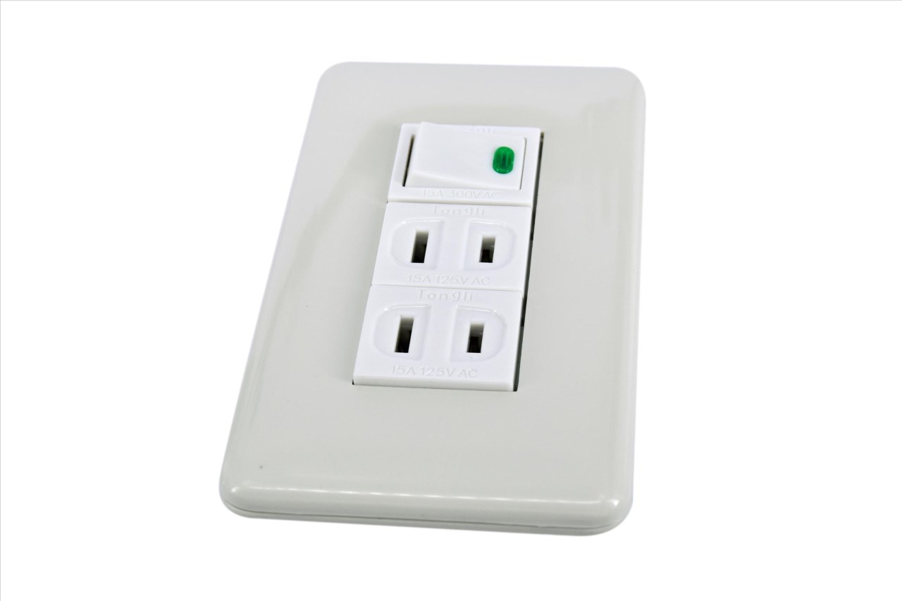 97-093 組合式夜光開關插座-1切2插 15A / 125V